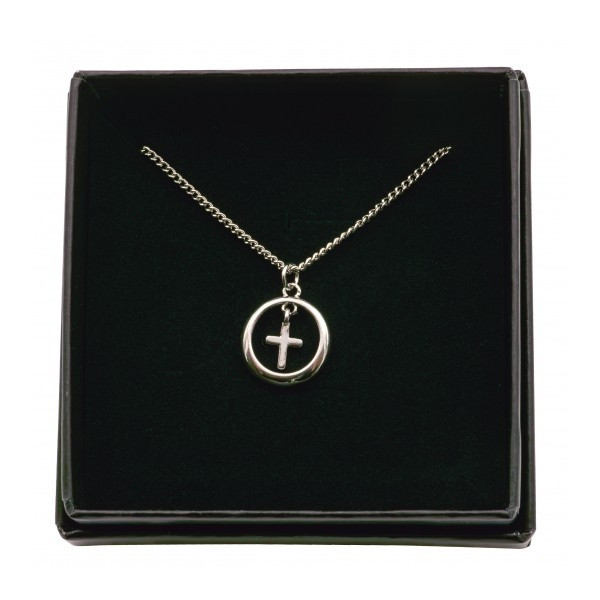 Collier « Croix dans un anneau » en argent